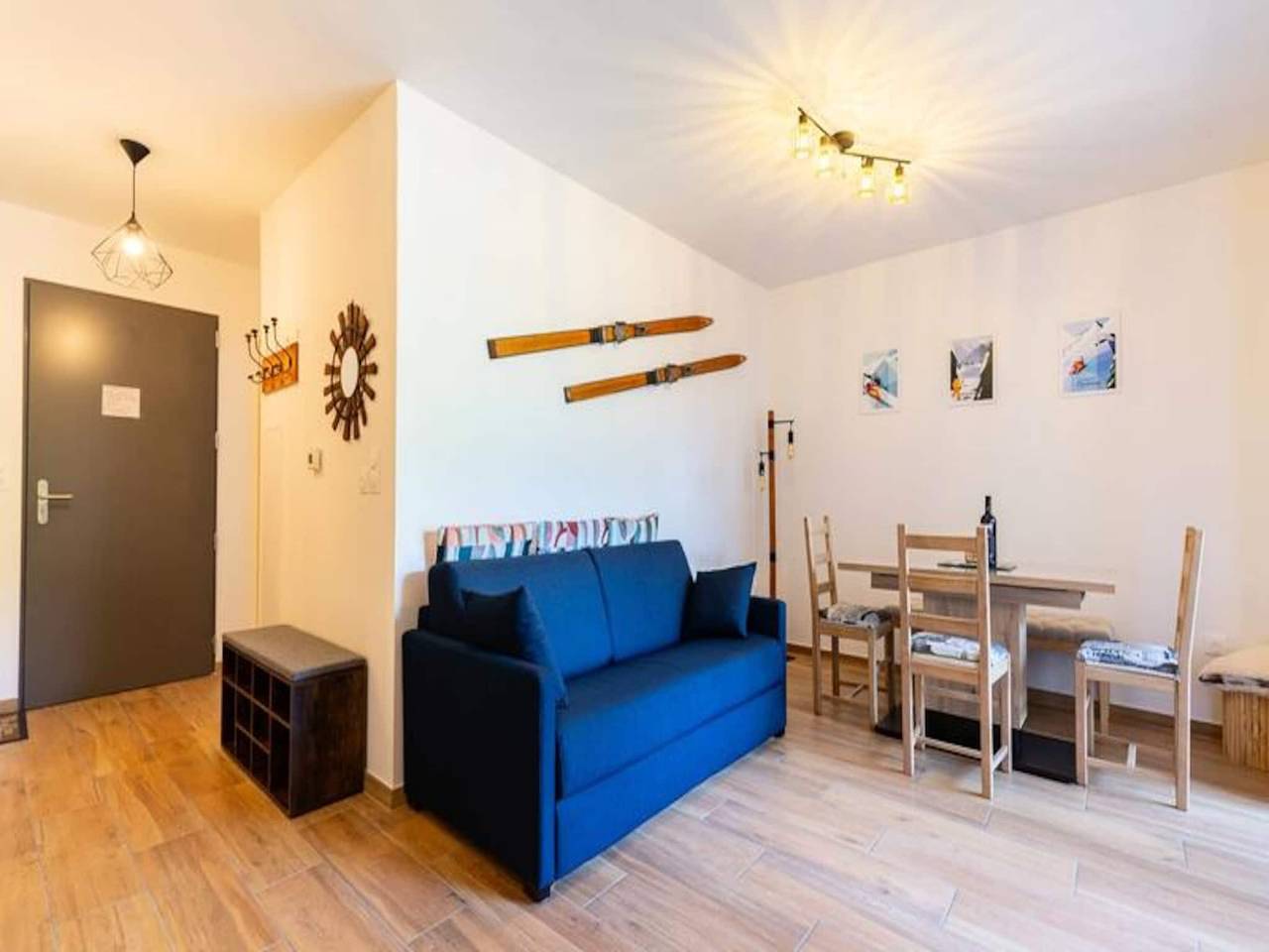 Appartement entier, Appartement près du lac Génos avec vue depuis la terrasse in Génos, Pyrénées