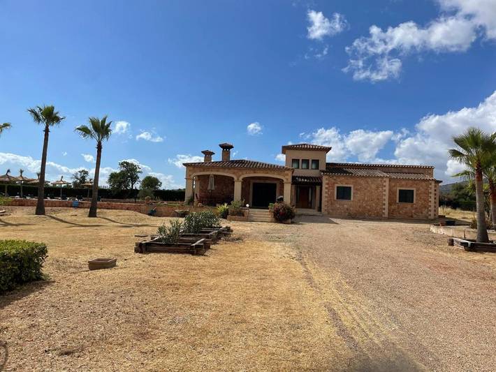 Villa for 10 people, with view and pool as well as terrace, with pets - 1