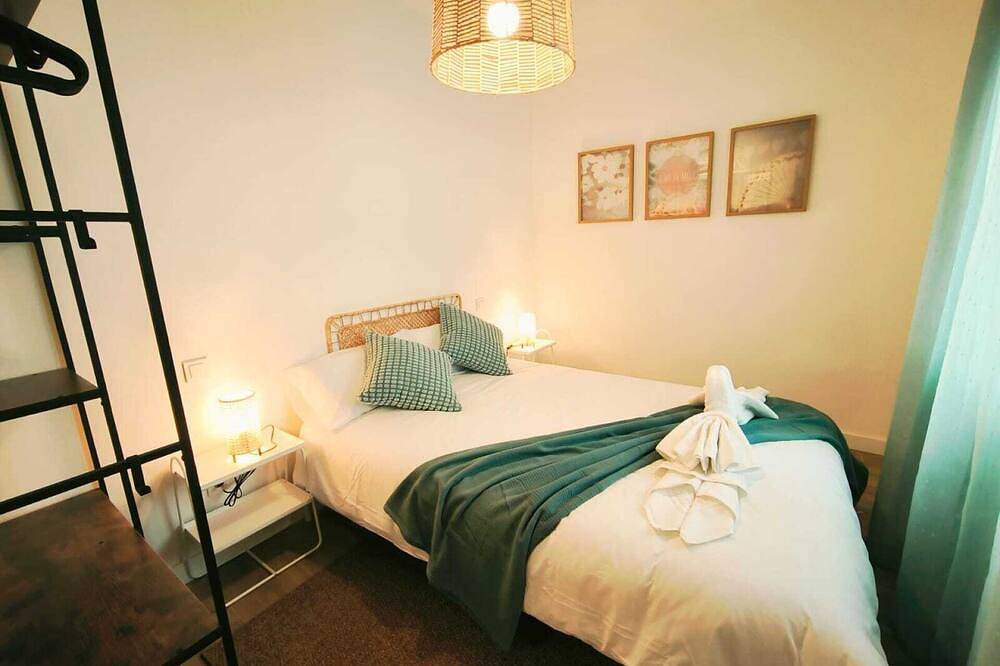 Entire apartment, Puerta De Madrid Apartment. 2 in Alcalá de Henares, Madrid Province