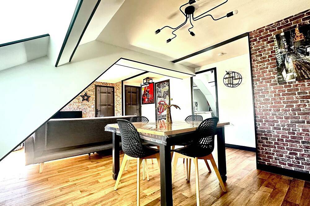 Apartamento entero, The industrial apartment on the banks of the Loire in Sully-sur-Loire, Valle del Loira