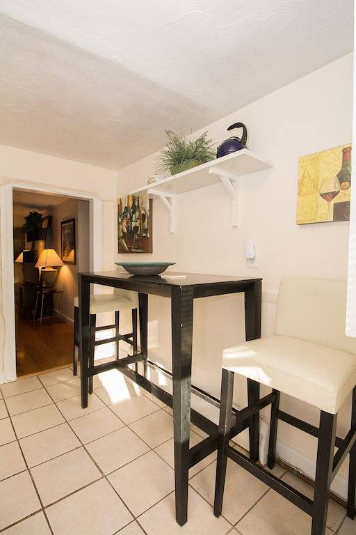 Vacation rental for 4 people, with pets in Brookline