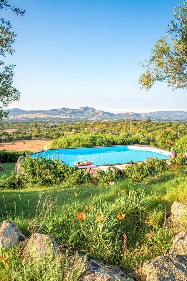 Chambre d’hôte pour 2 personnes, avec piscine ainsi que jardin et vue à Arzachena - 4