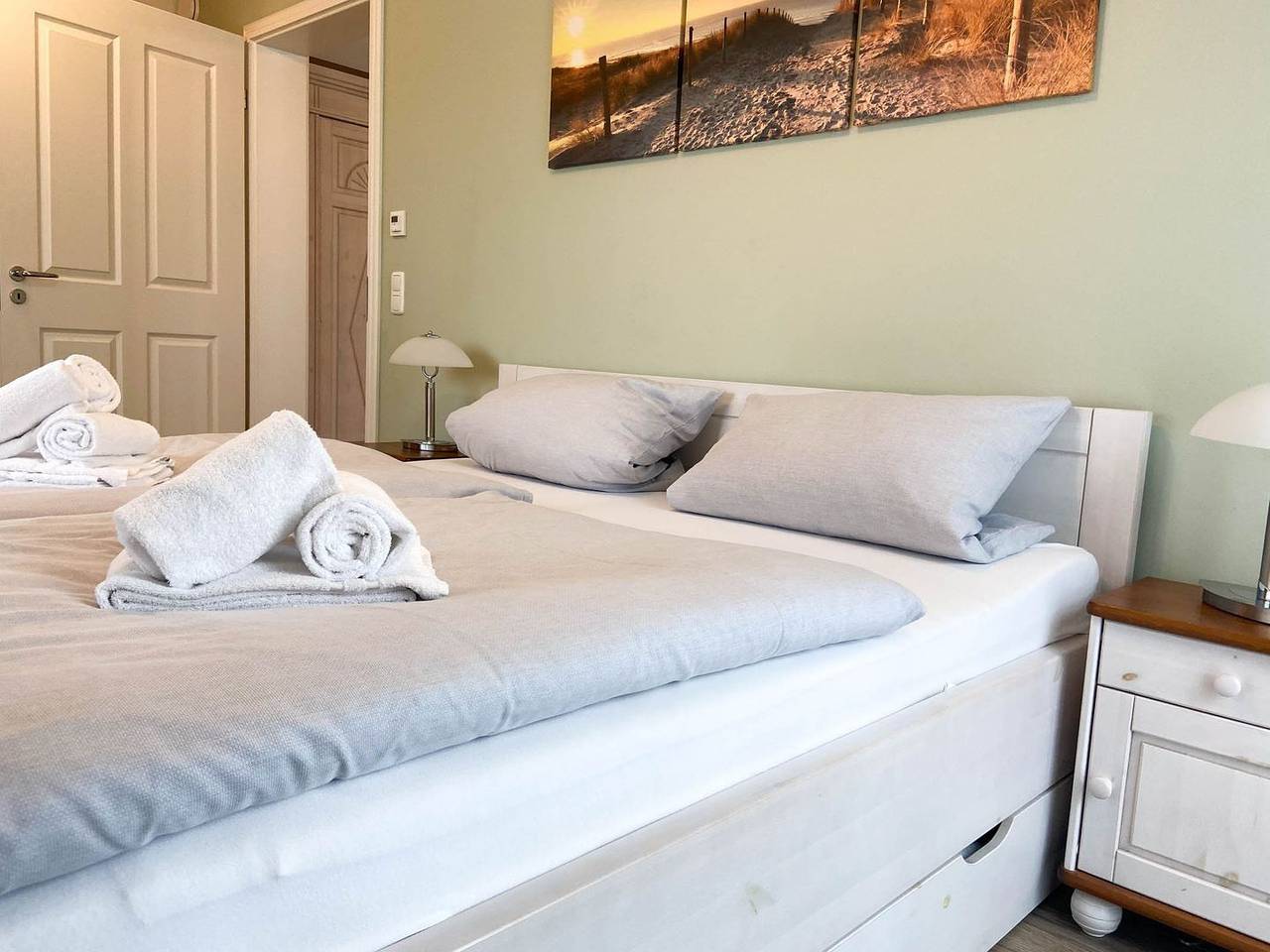 Ganze Wohnung, Wohnen unter Reet - Ferienwohnung für 2 Personen in Büsum, Dithmarschen