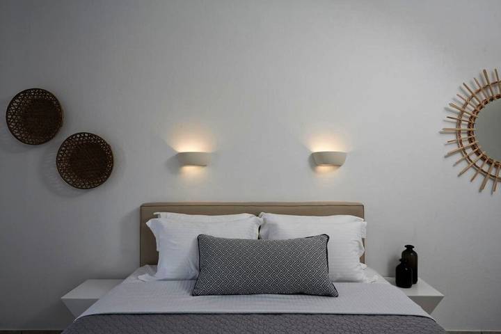Maison d’hôte pour 2 personnes, avec jardin ainsi que piscine et vue, animaux acceptés dans Paros - 2