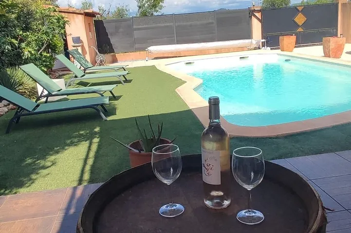 Villa pour 8 personnes, avec jardin - 1