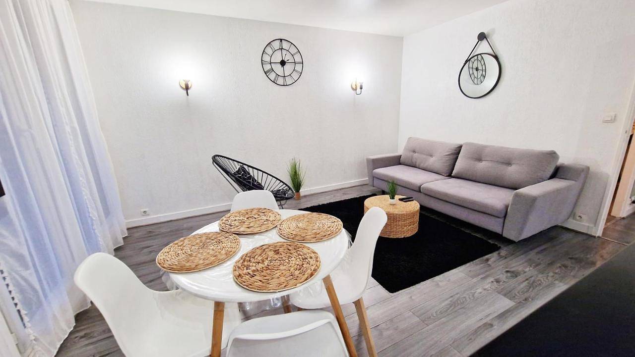 Appartement entier, Two-Bedroom Apartment in Chilly-Mazarin, Essonne