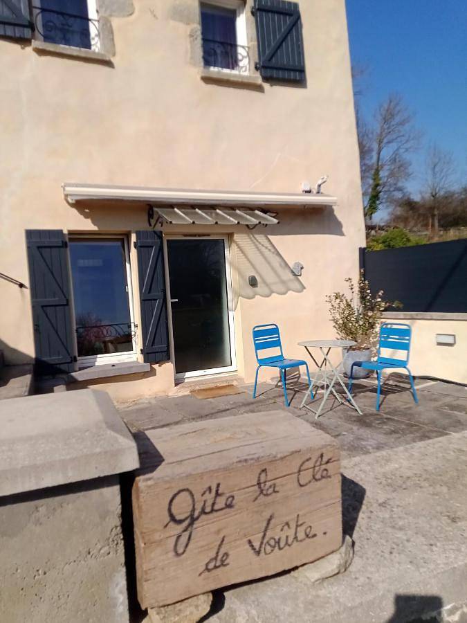 Location de vacances pour 2 personnes, avec terrasse à Aydat - 4