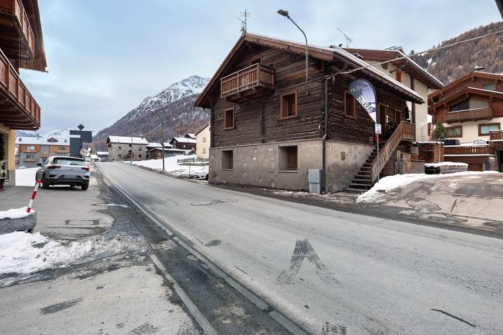 Casa vacanza per 5 persone, con balcone a Livigno