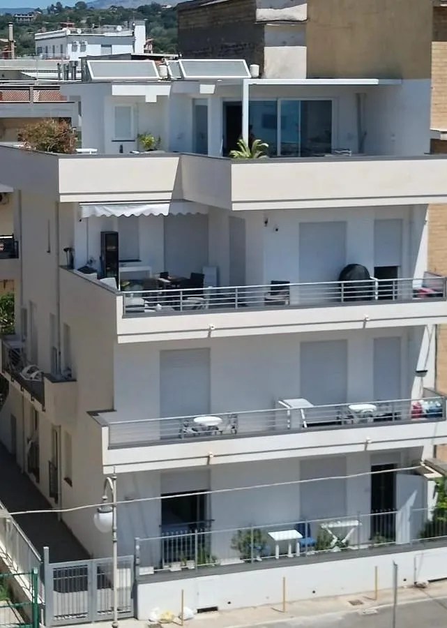 Appartamento vacanze per 5 persone, con panorama e giardino - 1