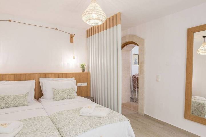 Villa de grande qualité à 2 km de la plage, à pied de tout! in Région de Réthymnon