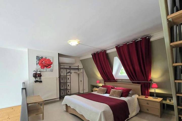 Gîte pour 4 personnes, avec piscine et jardin à Saint-Avit-de-Vialard - 2