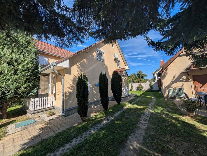 Ferienwohnung für 6 Personen, mit Garten am Balaton