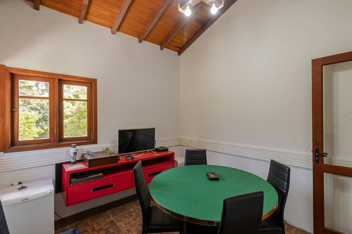 Casa com Piscina, Salão de jogos e Churrasqueira in Mairiporã, Estado de São Paulo