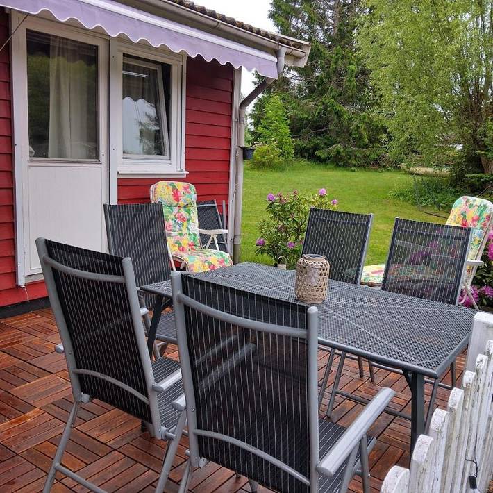 Ferienhaus für 6 Personen, mit Balkon und Terrasse sowie Garten und Seeblick in Hjo - 3