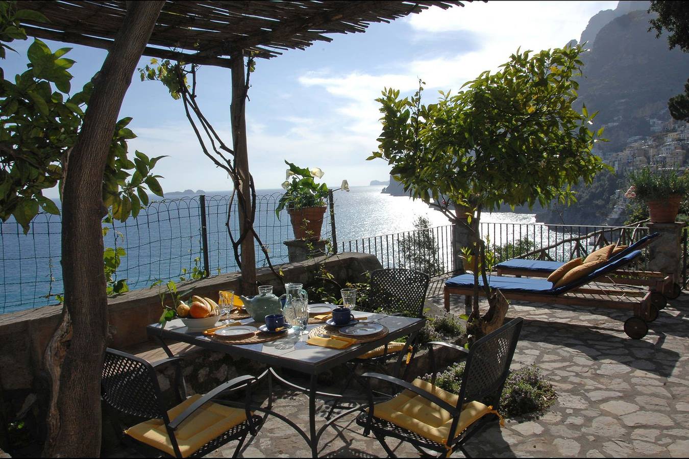 Romantic Tower in Positano, Amalfiküste