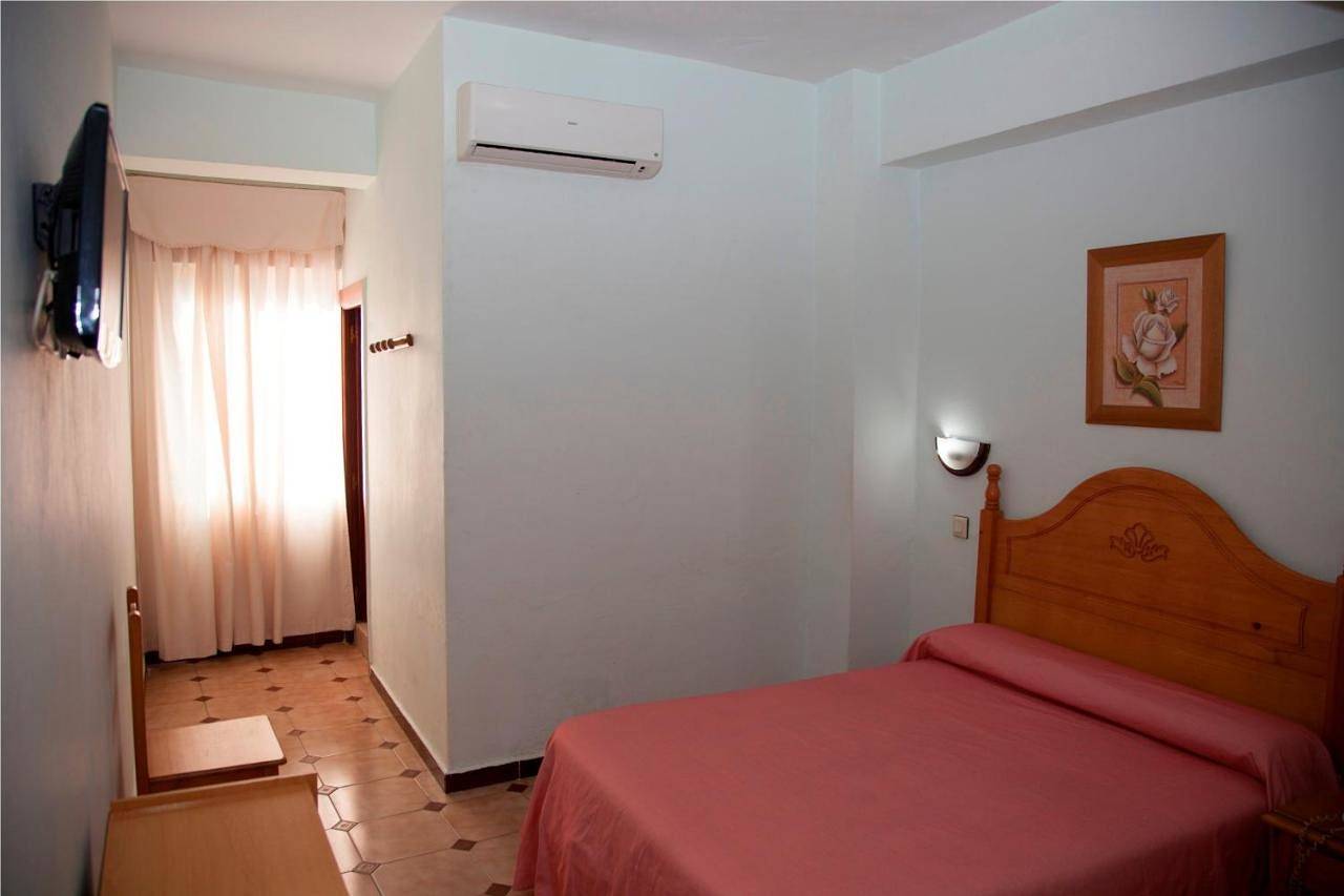 Hostal París in La Línea de la Concepción, Costa de la Luz