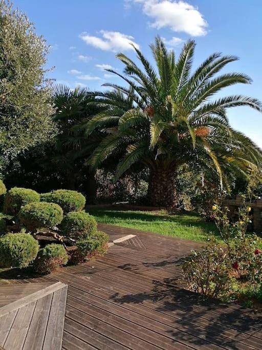 Location de vacances pour 10 personnes, avec vue ainsi que jardin et terrasse dans Plage Kercambre - 4