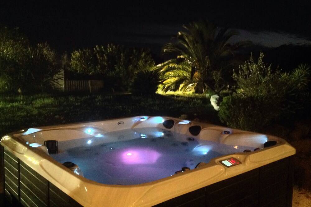 Promo Villa Pres Ajaccio  Avec Spa ,Proche Plages 5Min ,14Pers/2 Salle De Bain in Afa, Région d'Ajaccio