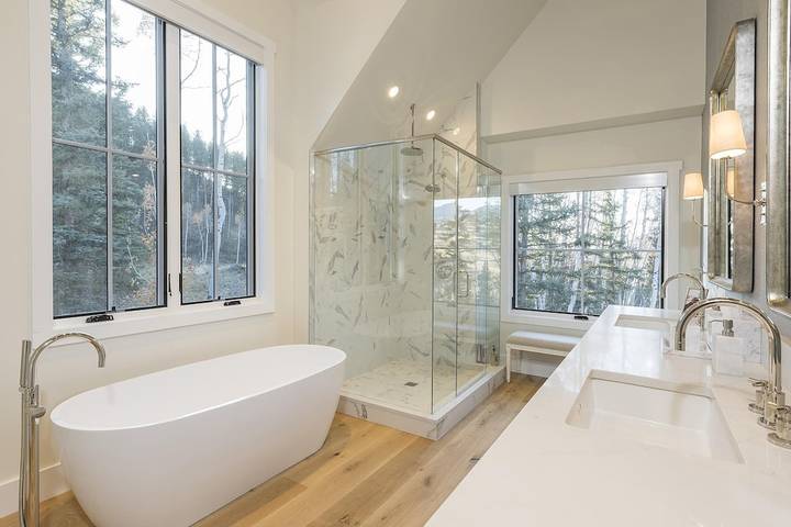 Vacation house for 10 people, with hot tub and balcony as well as yard in Telluride Ski Resort