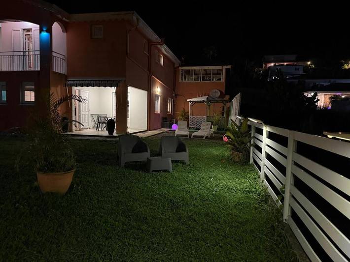 Gîte pour 4 personnes, avec jardin ainsi que terrasse et jacuzzi à Le Lorrain (Martinique) - 3