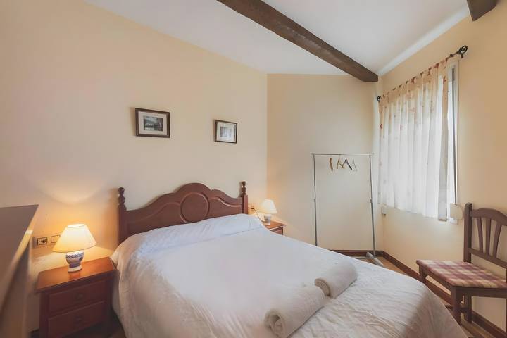 Entire apartment, ‘Exclusive’ Apartment with Mountain Views and Air Conditioning in Benaocaz, White Villages