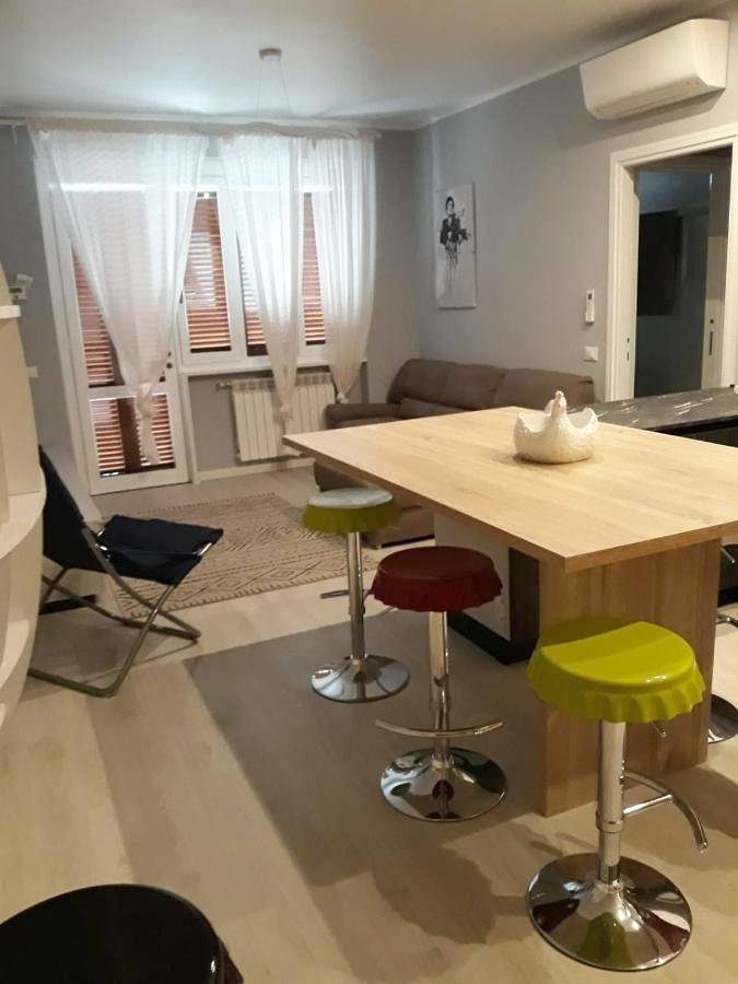 Appartamento per 4 persone, con Balcone e Terrazza nonché Panorama a Marina di Massa