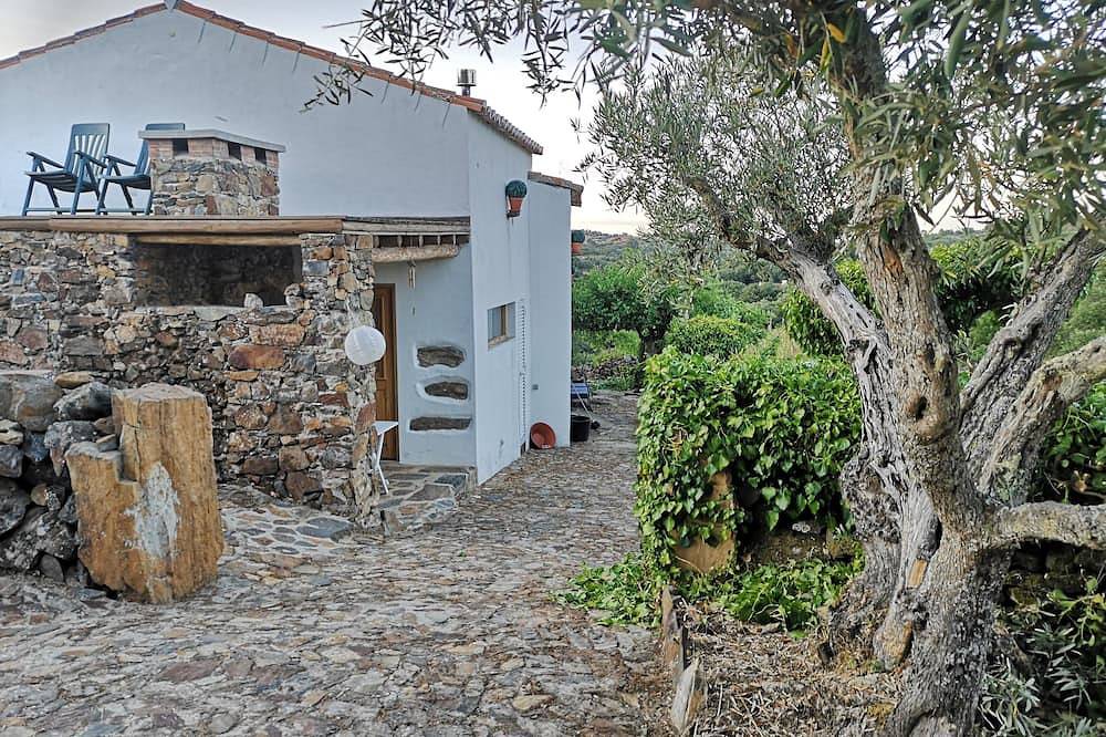 Monte das Cascatas, Envolvente Natural in Santa Maria de Marvão, Parque Natural da Serra de São Mamede