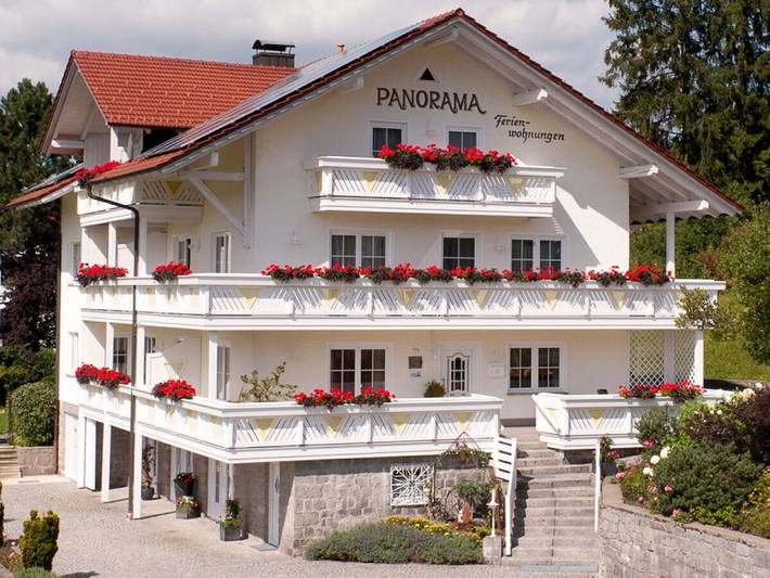 Ferienhaus für 4 Personen, mit Balkon und Garten sowie Sauna