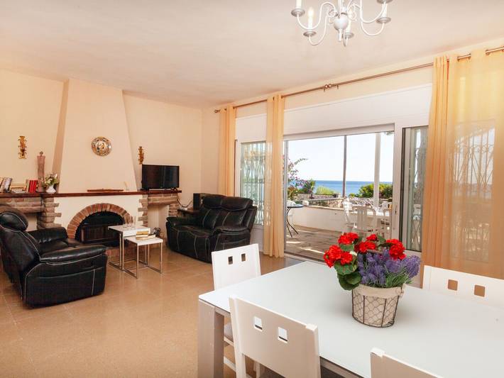 Ferienhaus für 5 Personen, mit Terrasse und Garten an der Costa Dorada - 4