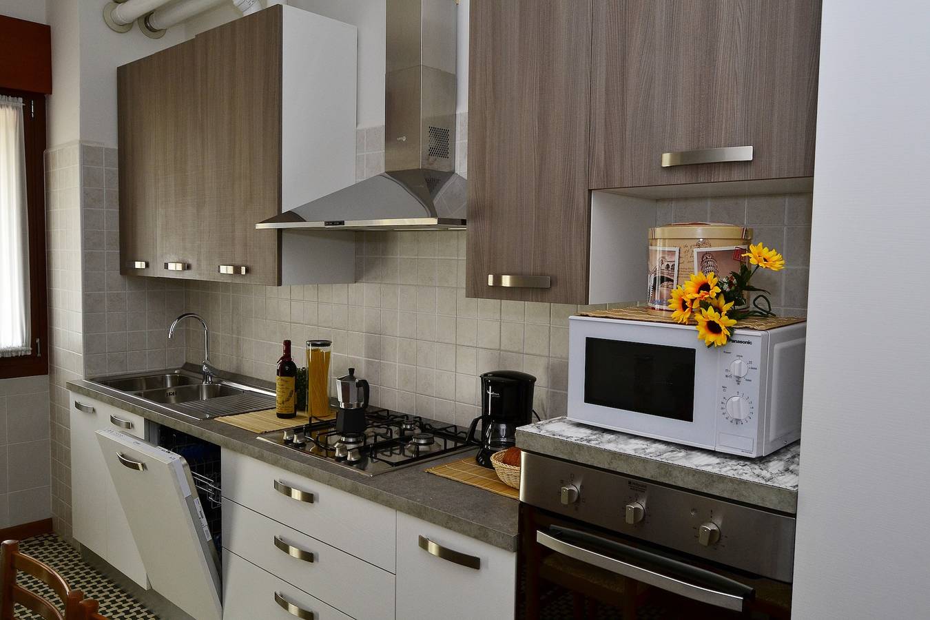 Appartamento intero, Appartamento 'Condominio Cattel A01' con Terrazza Privata e Aria Condizionata in Lido di Jesolo, Jesolo Centro