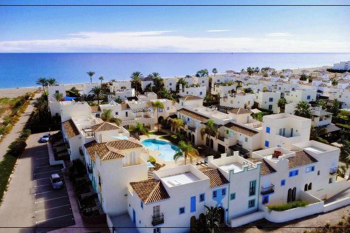 Maison de vacances pour 6 personnes, avec jardin et piscine - 1