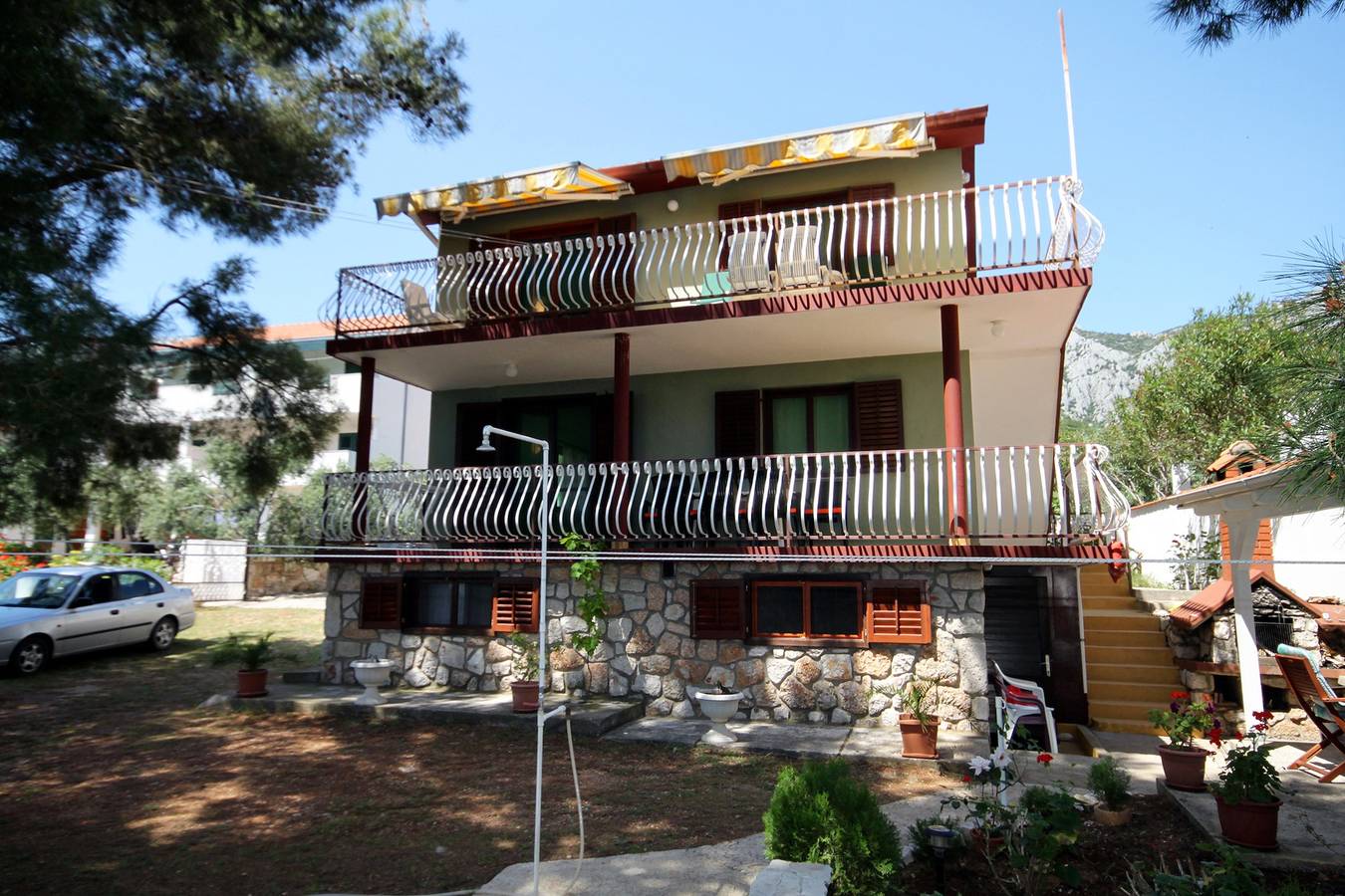 Ganze Wohnung, 2-Zimmer-Ferienwohnung mit Terrasse und Meerblick Zavala, Hvar -a in Zavala, Hvar