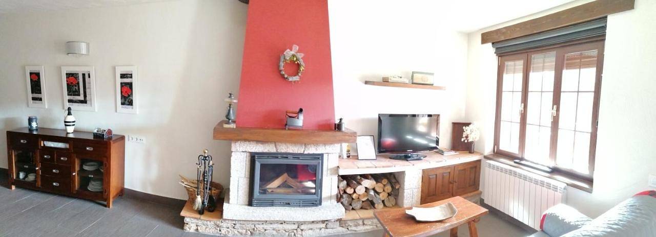Casa rural para 4 personas, con Balcón y Jacuzzi además de Terraza y Vistas al lago en Provincia de Ávila - 2