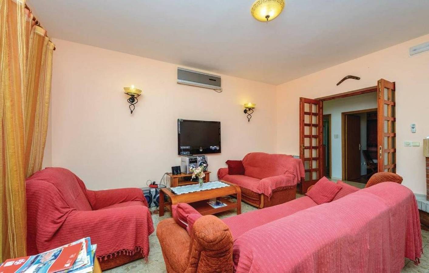 Five Bedroom Villa in Zaton, Grad Dubrovnik