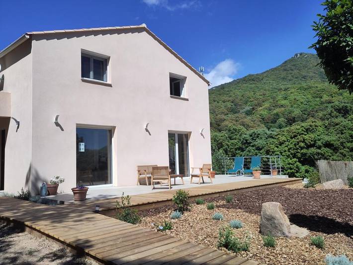 Maison d’hôte pour 2 personnes, avec Terrasse et Jardin en Corse-du-Sud