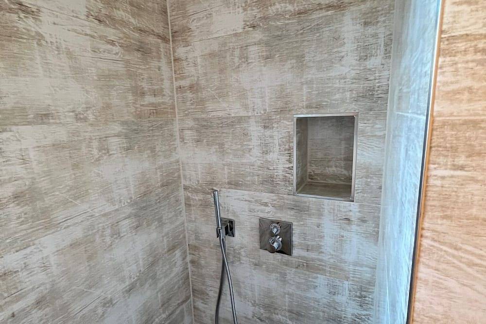 Ganze Wohnung, Hainer See, Moderne, großzügige Ferienwohnung mit Seeblick, 25 Meter zum See in Rötha, Hainer See