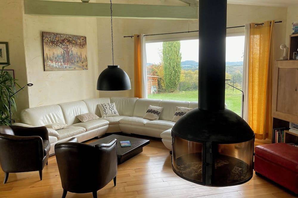 Mirepoix Bright Architect Villa Piscina climatizada Sala de fitness Golf in Roumengoux, Ariège
