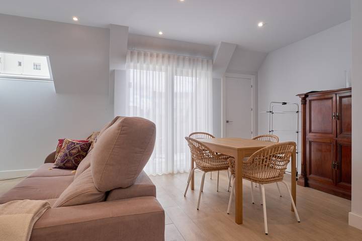 Gîte pour 6 personnes, avec jacuzzi et balcon, animaux acceptés à León - 4