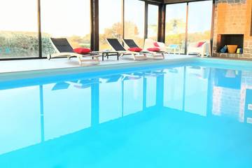 Gîte pour 7 personnes, avec piscine et jardin, animaux acceptés à Sibiril