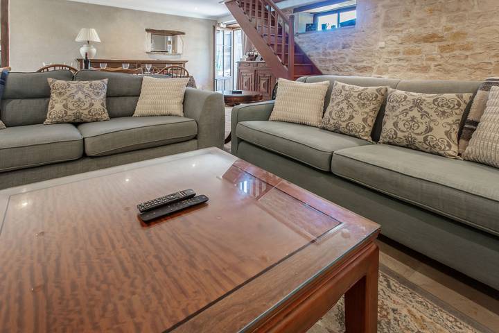 Ferienhaus „L'Olivier Gîte“ mit privatem Pool, Terrasse und Wlan in Lizant, Vienne