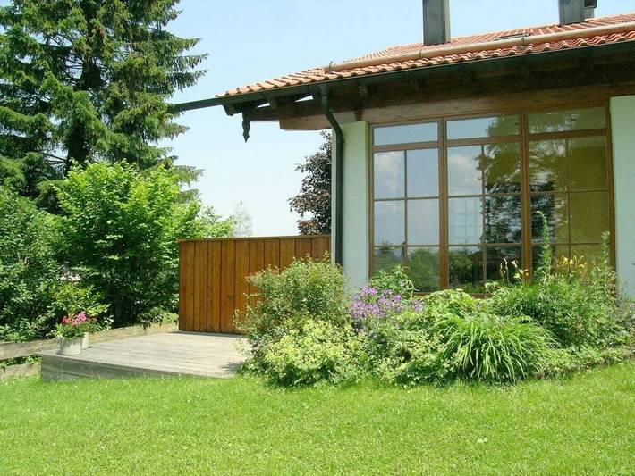 Ferienhaus für 2 Personen, mit Terrasse und Garten in Warngau