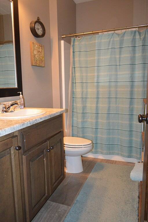 Ganze Wohnung, Sun Rays and Lake Days at Bridges Bay in Dickinson County