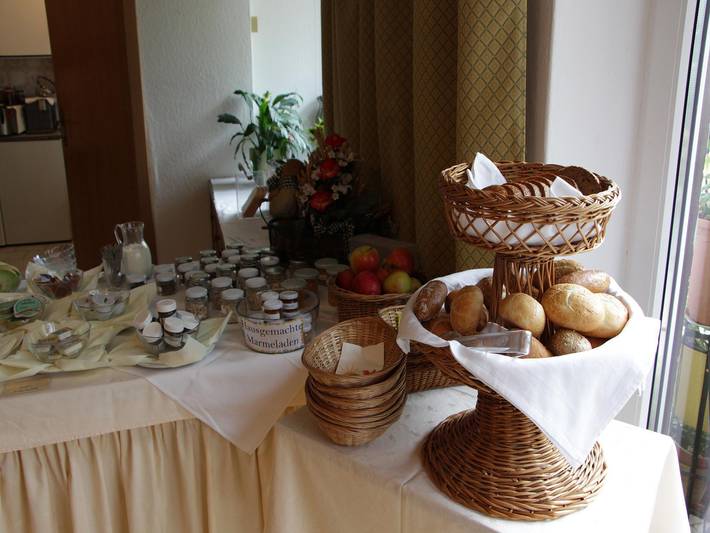 Ferienwohnung für 2 Personen, mit Ausblick und Seeblick sowie Terrasse und Garten in Seeboden - 2