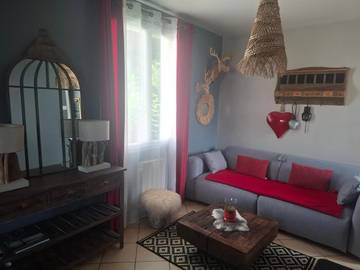 Location de vacances pour 4 personnes, avec jardin à Incheville