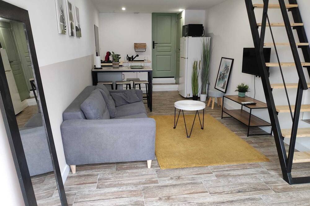 Entire apartment, Cosy apartment, 10 min from beaches and Montpellier in Villeneuve-lès-Maguelone, Côte d'Améthyste