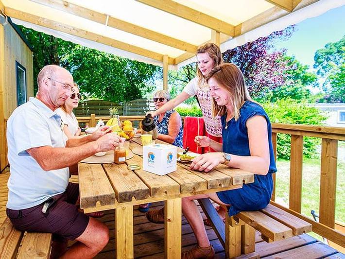 Mobil home pour 8 personnes, avec bassin pour enfant à Saint-Molf - 4