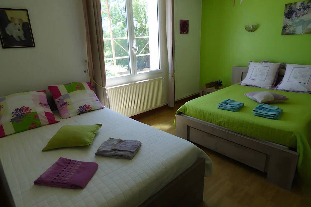 Chambre d’hôtes Les Rosiers avec terrasse partagée, jardin partagé et Wi-Fi in La Flèche, Sarthe