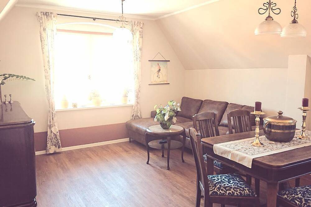 Ganze Wohnung, Ferienwohnung Charlie Chaplin - Villa Weißbach - Haus Hilda in Flöha, Chemnitz und Umgebung
