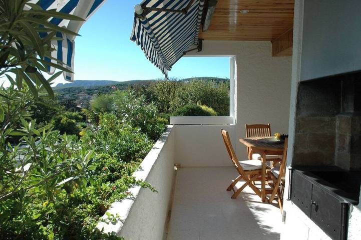 Gîte pour 4 personnes, avec balcon dans Casino De Cassis