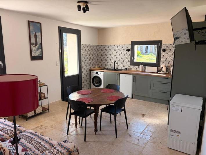 Location de vacances pour 2 personnes, avec jardin ainsi que vue et piscine à Vazerac - 3